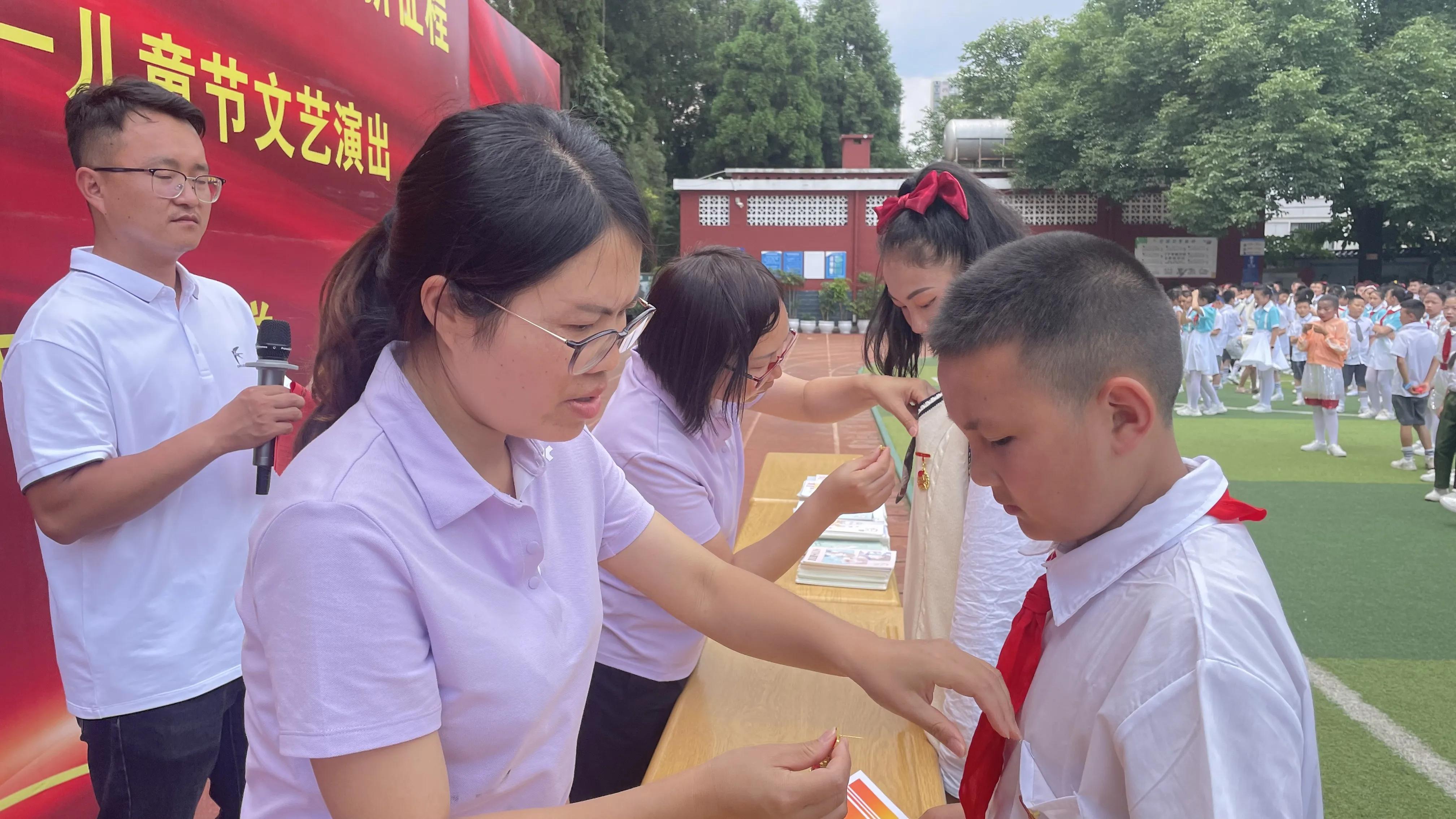 学习二十大,永远跟*党**走,奋进新征程