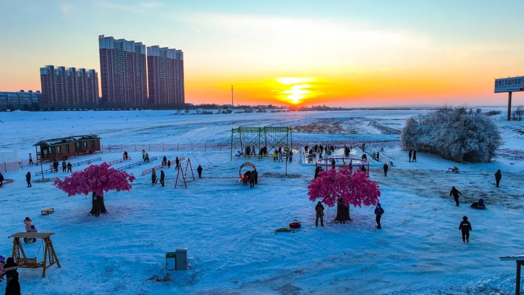 达斡尔打冰火球,呼伦贝尔达斡尔冰钓节