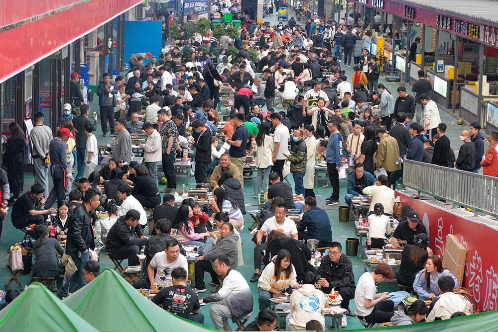 旅游业迎近年来最火热五一,五一假期休闲旅游持续火爆