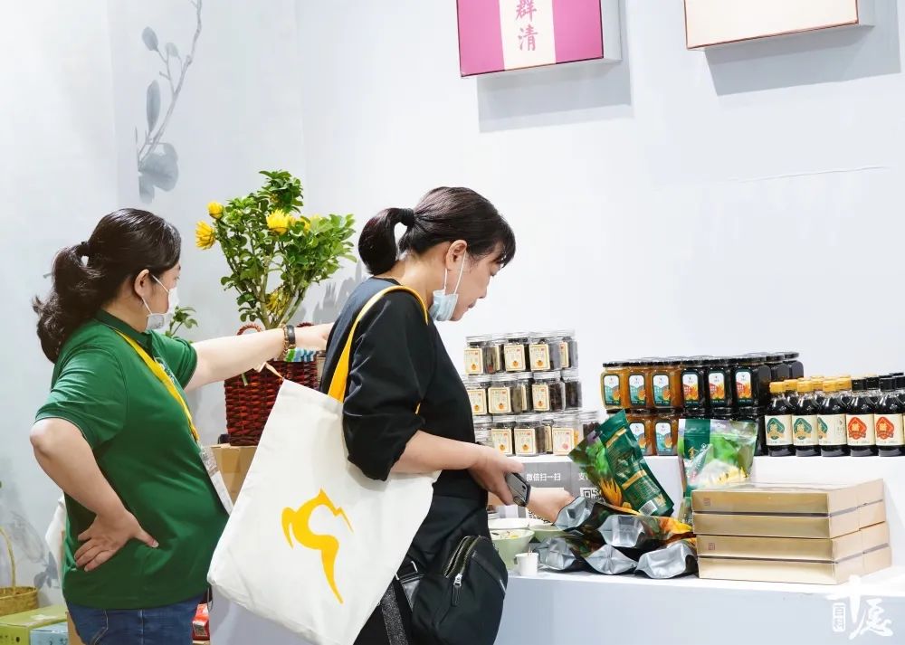 一杯佛柚,一份福佑,宝藏“佛柚”在厦门佛事展彻底火了