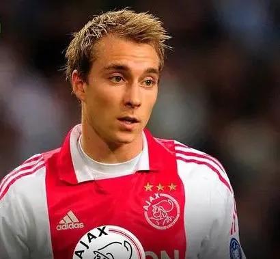 荷甲冠军阿贾克斯欧冠赛场,阿贾克斯获得荷甲冠军