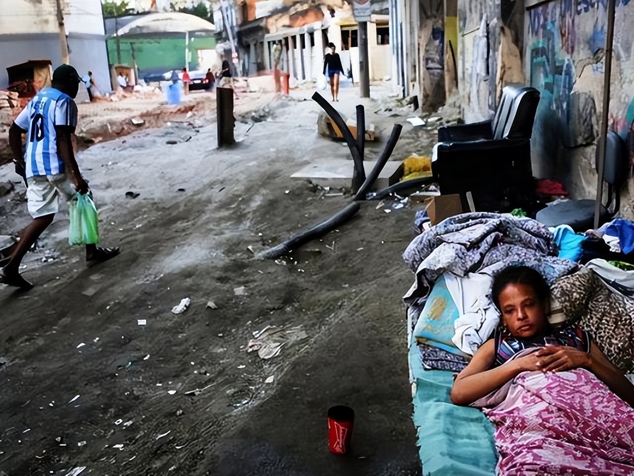 巴西贫民窟妇女生活真实纪录片,巴西贫民窟真实的样子