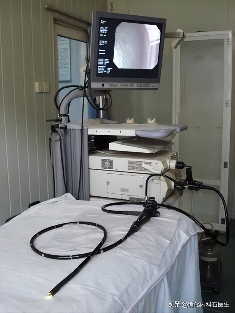 15岁女孩针刺样疼痛腹痛,15岁女孩突然左下腹痛