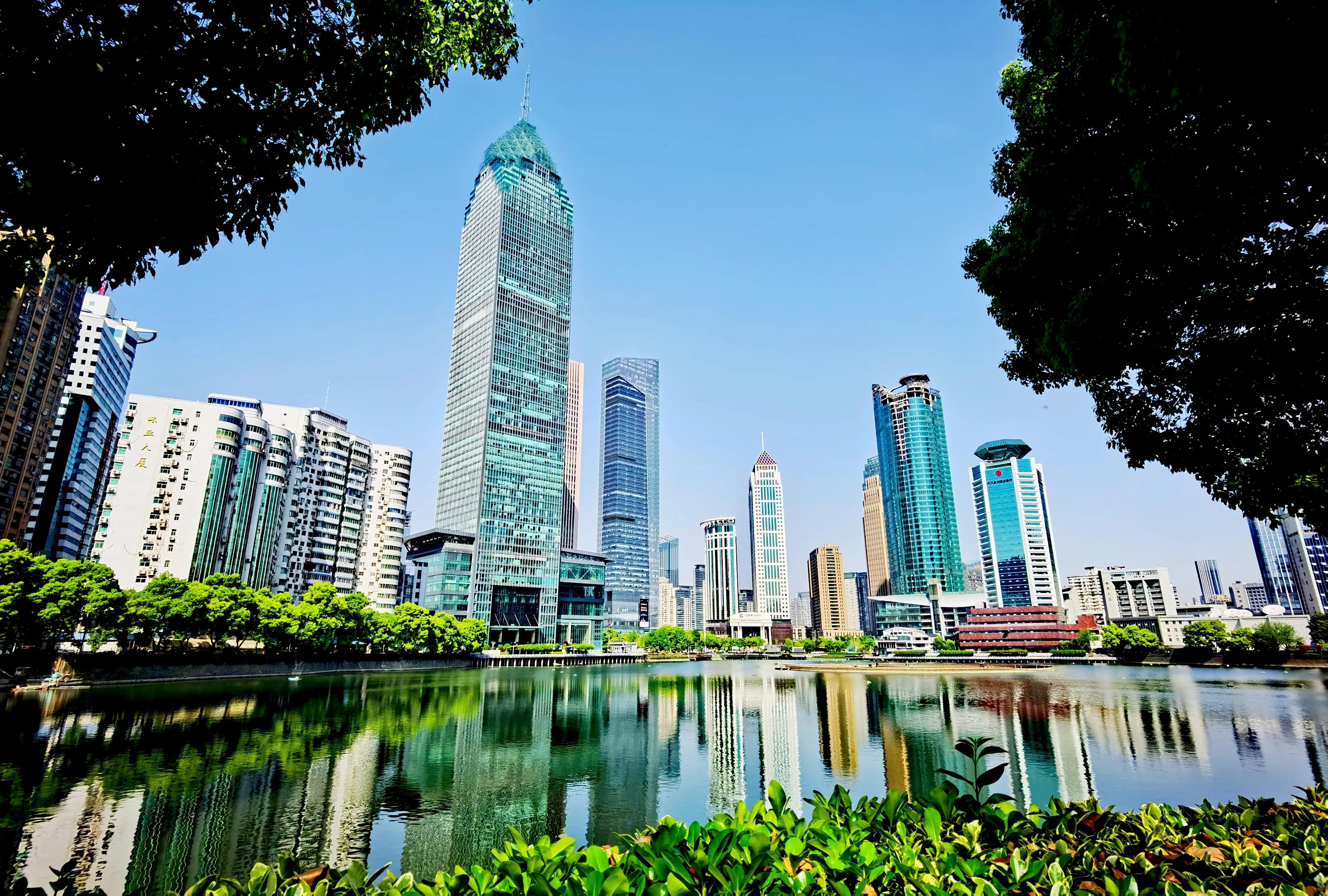 武汉的沉湖湿地公园,武汉最大喷泉