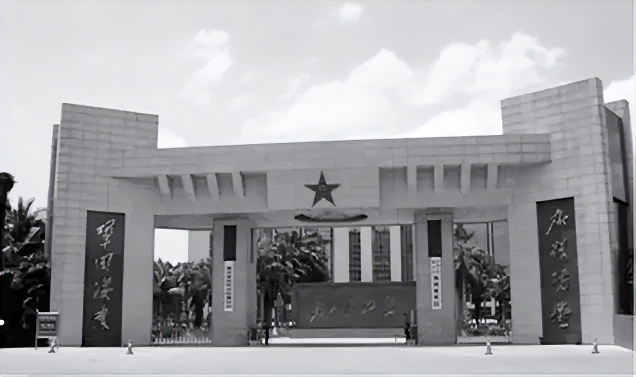 毛主席问*小平邓**：我死后中国会是什么样？他的回答令主席满意点头