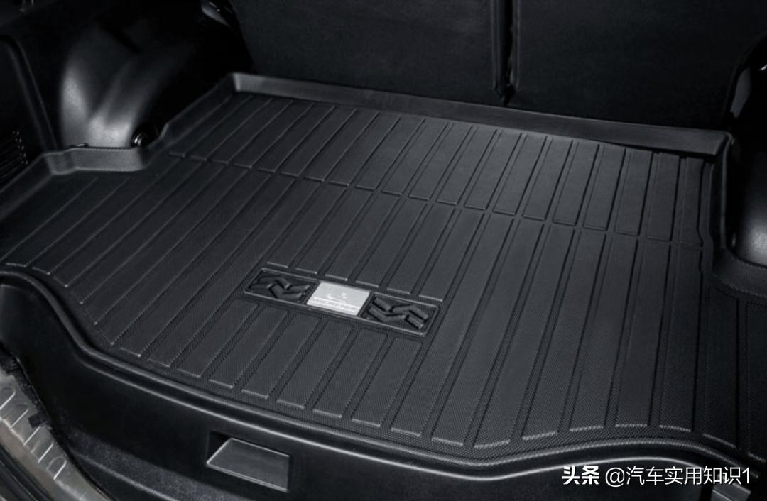 汽车后备箱垫要不要买带兜的,小车后备箱垫有必要买吗