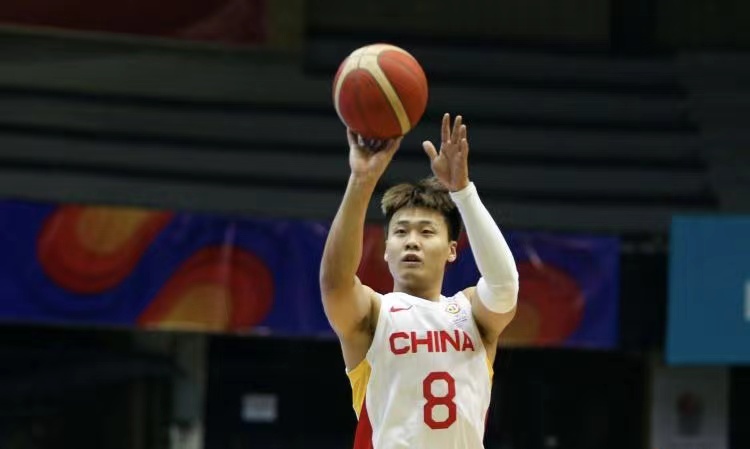 世预赛中国男篮vs巴林最后一球,cctv5现场直播中国男篮对巴林