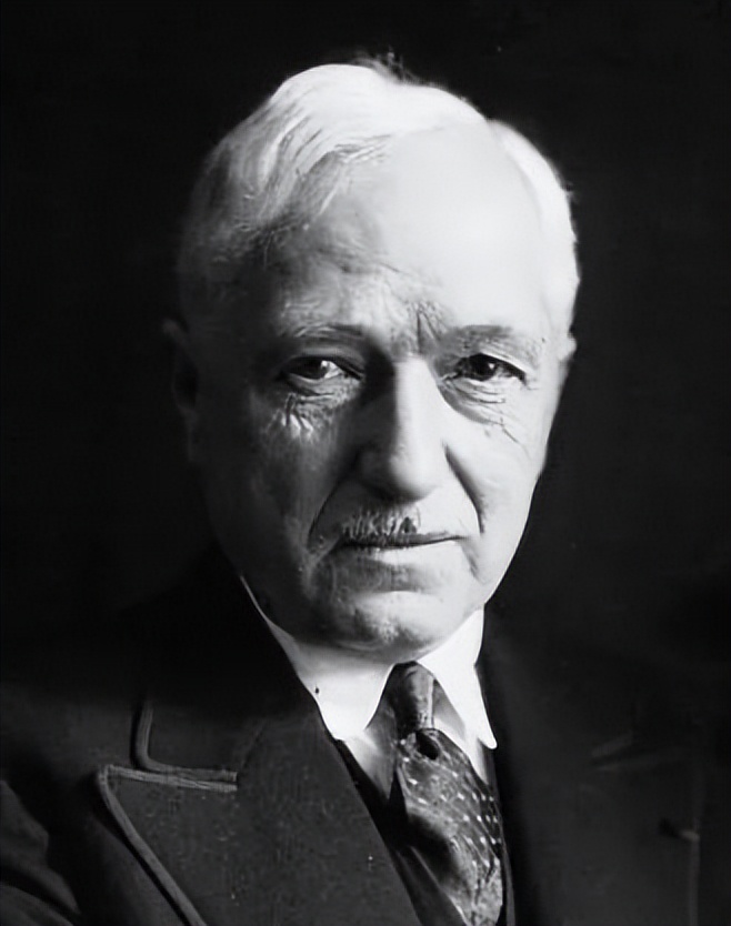 世界杯足球幕后故事,足球世界杯的由来