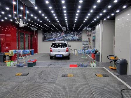 中年失业后的工作经历,干了两年的汽修工感觉好迷茫