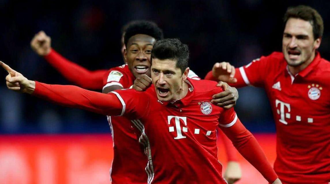 拜仁强势晋级欧冠赛,拜仁客场力克巴黎取得先机