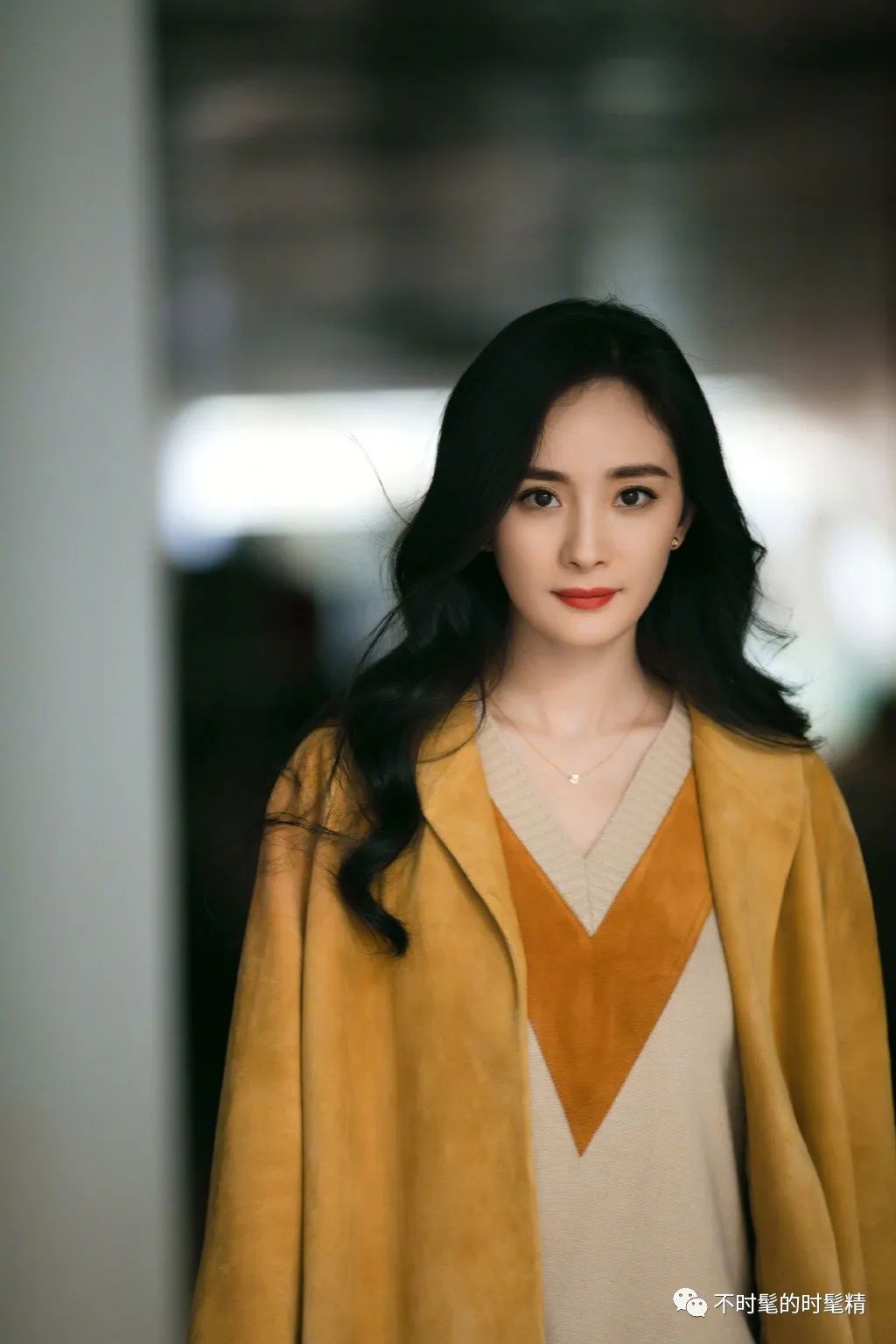 胸大怎么穿衣服不会凸出来,胸大怎么穿衣服不肿