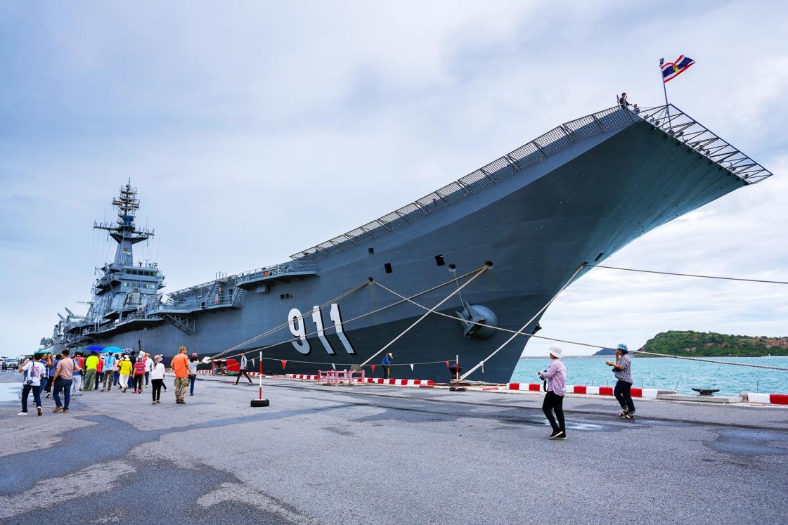 泰国071e登陆舰卖了几艘,泰国海军071et型登陆舰交付