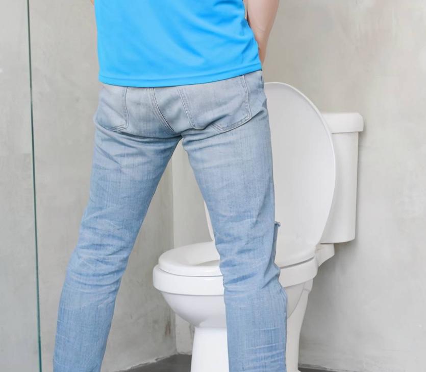 男人尿多警惕尿毒症,男人得了尿毒症会有什么表现