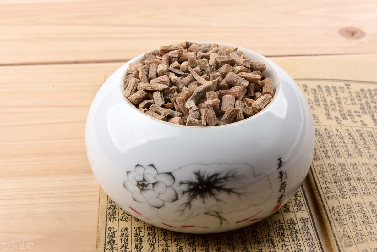 这几种方法让你摆脱白发困扰,最有效改善白发的方法