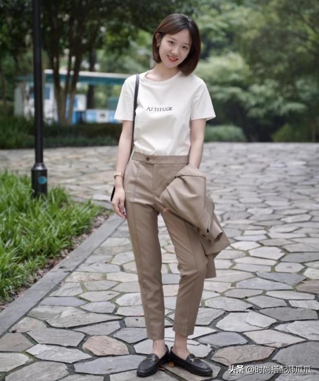 什么鞋子好看又百搭女款乐福鞋,显脚小的秋冬乐福鞋