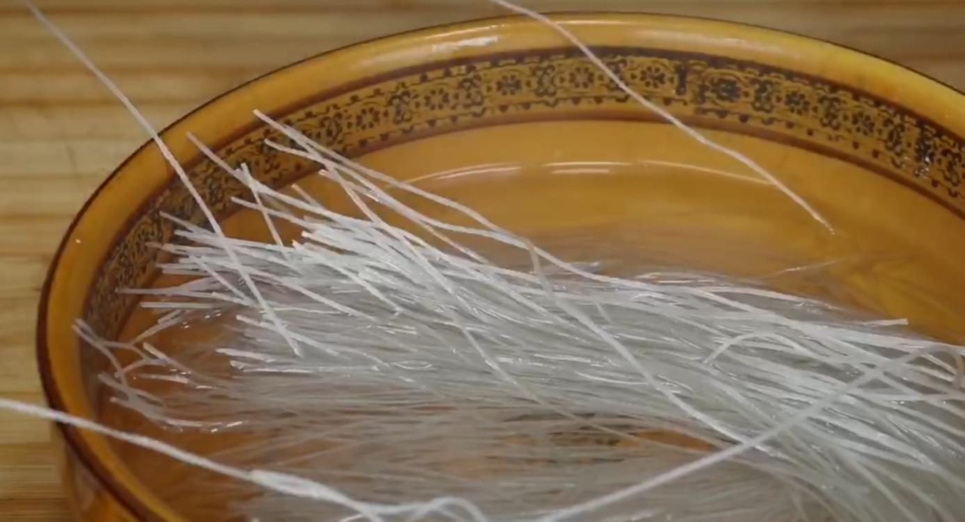 白菜炖粉条怎么做才美味,白菜炖粉条怎么做好吃又嫩