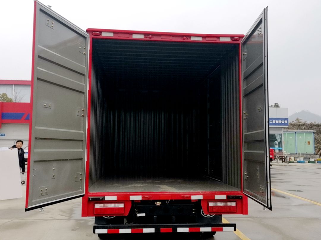 十堰龙信二手车市场雅阁,十堰龙信国际汽车城二手车直播