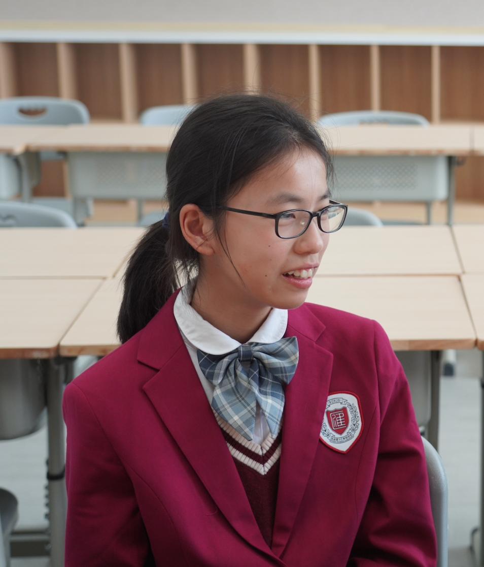 双胞胎姐妹在一个学校上学,双胞胎姐妹在同一所学校