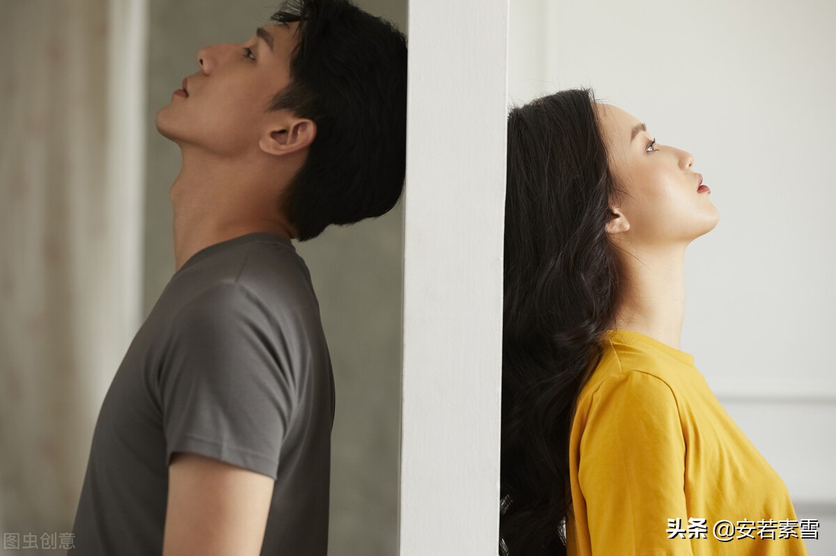 45岁的男人哭了,40岁男人深夜最无奈心酸