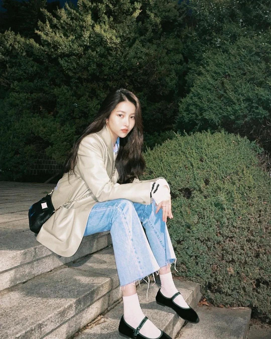 丹宁牛仔配色夏季穿搭,早春牛仔裤穿搭2020