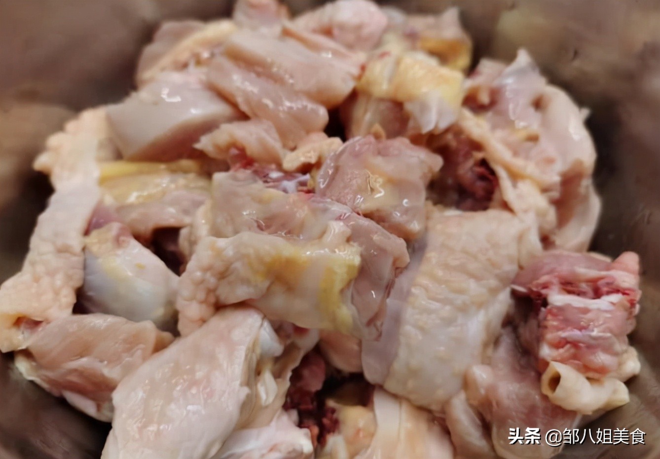 炖鸡汤放什么料怎么炖才好喝,炖鸡汤怎么炖才好喝放什么