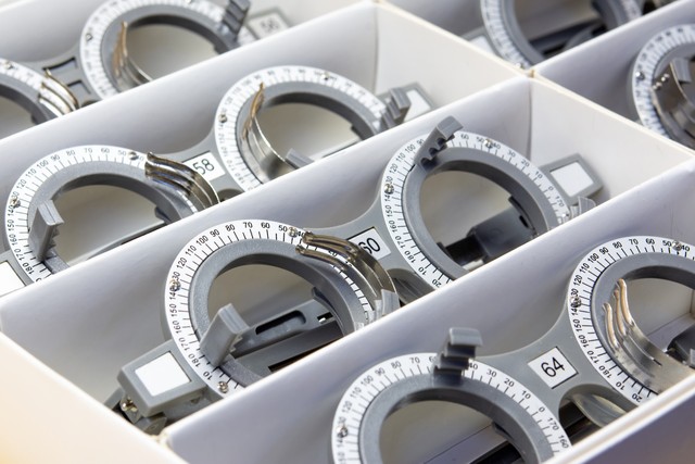 眼镜市场的批发价格,眼镜市场水有多深