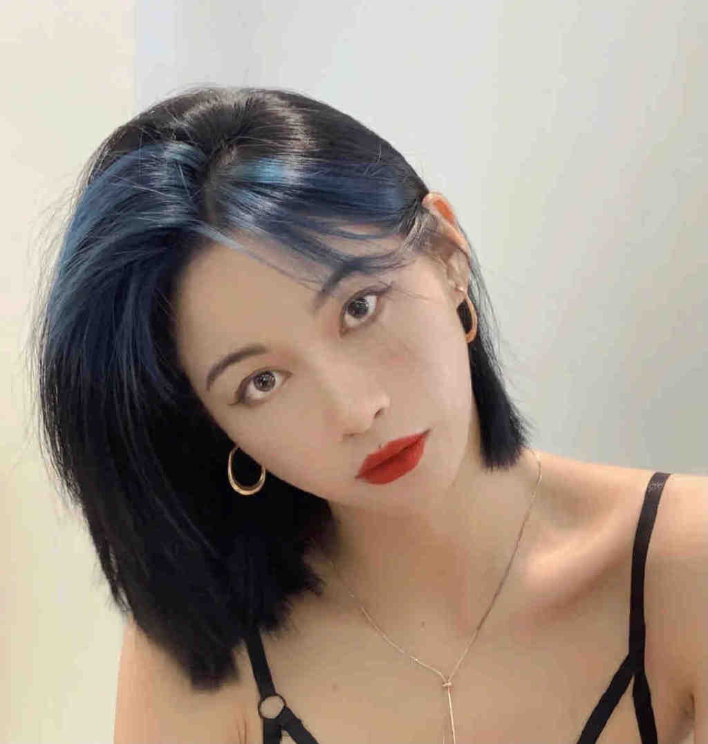 法式刘海漂染蓝色,法式八字刘海染什么色好看