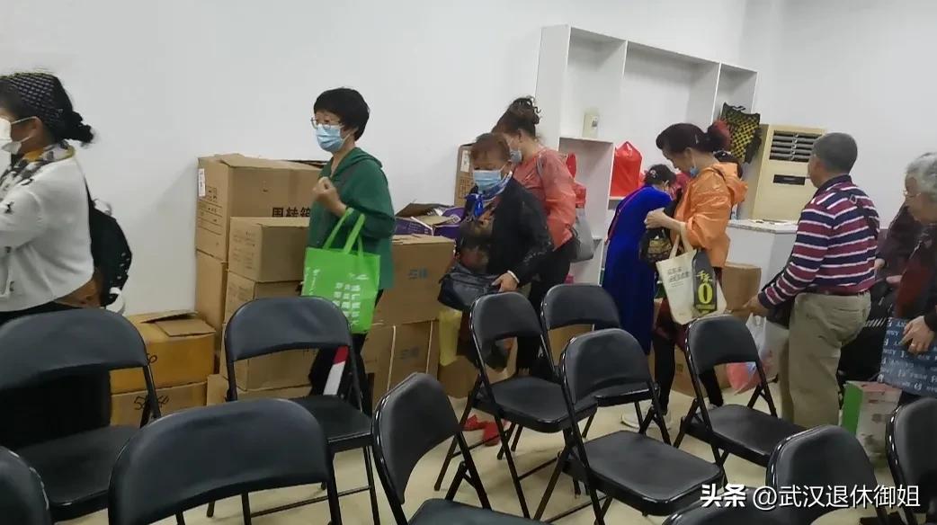 38岁以上中老年人免费领鸡蛋,60岁以上老人领鸡蛋免费