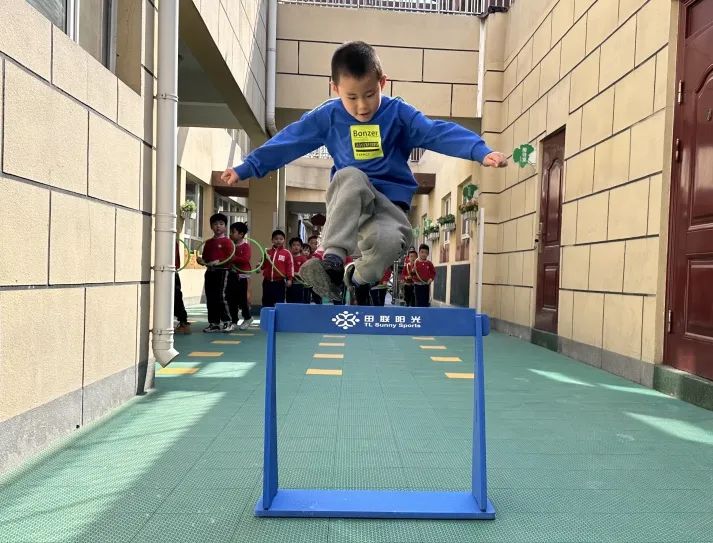 幼儿园趣味田径课堂,济南少儿田径