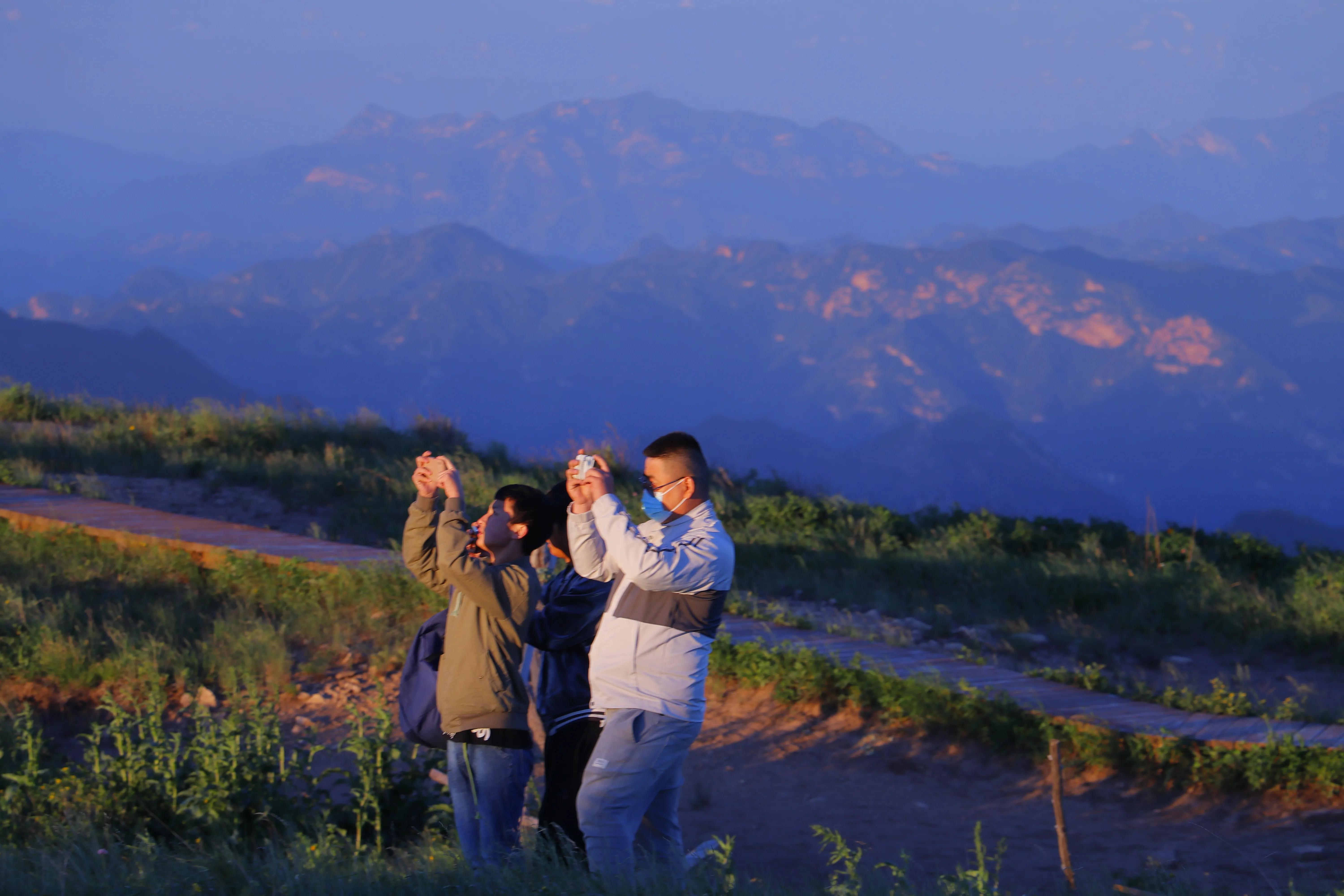 驼梁风景区爬多久,驼梁夜爬几点开始