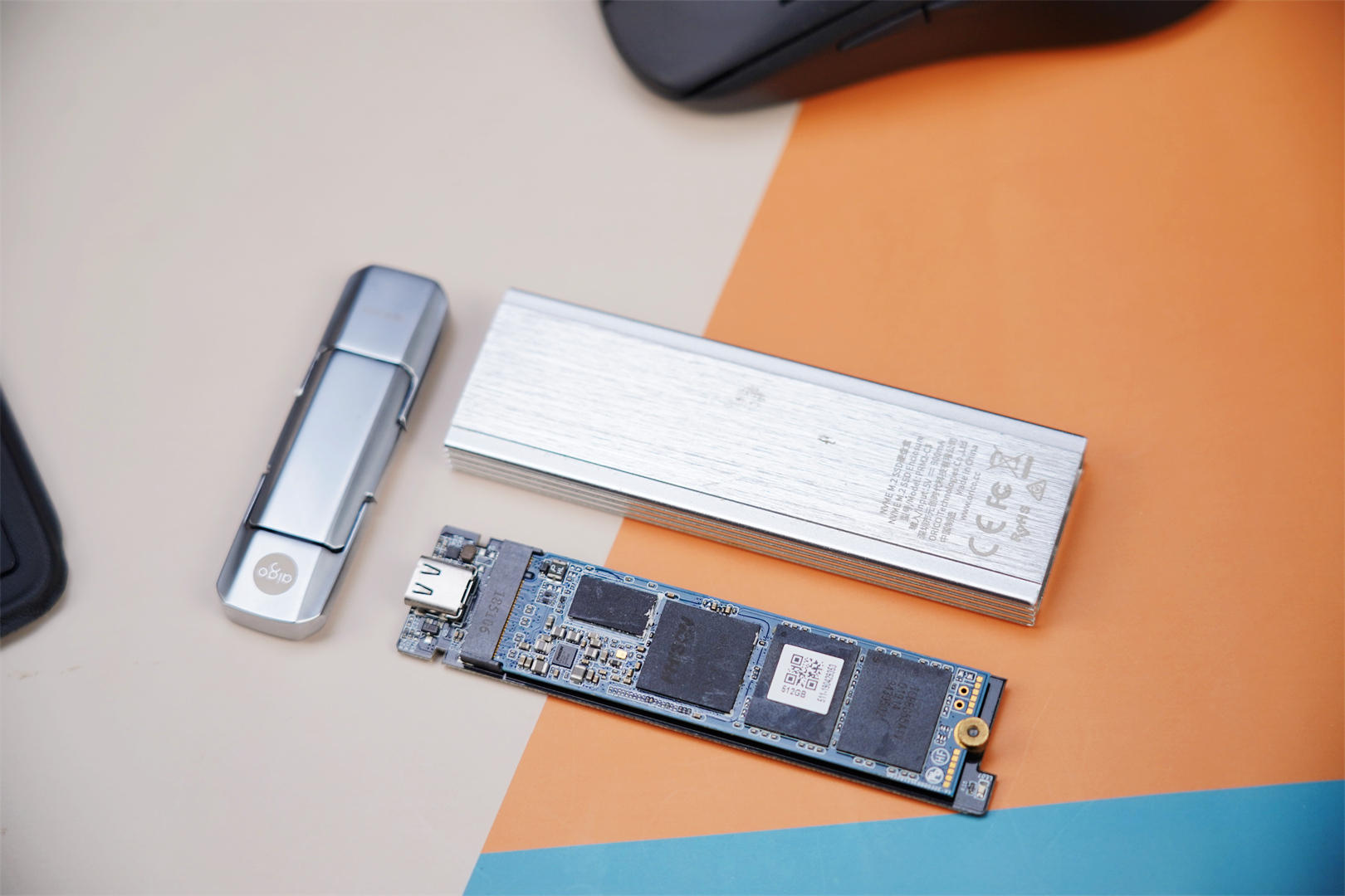 m.2固态硬盘如何当做移动硬盘使用,m.2移动硬盘与固态u盘的区别