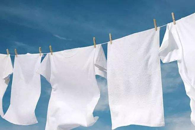 衣服染上口红了用什么方法去除,衣服上染口红怎么处理