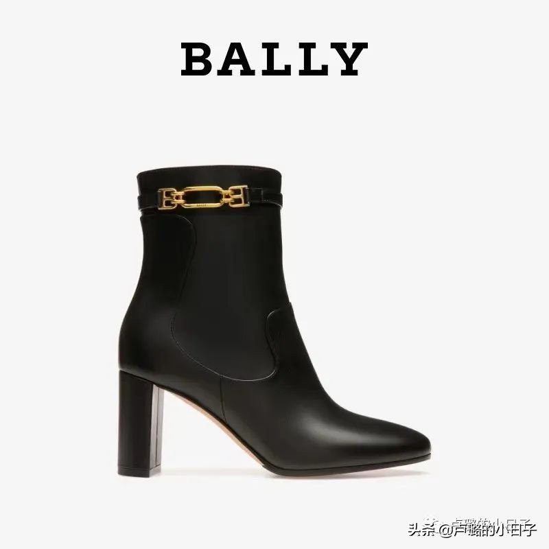 五人套衣服,5个人穿的衣服礼服