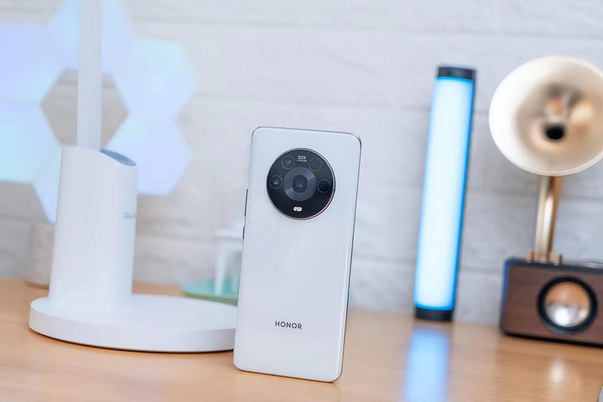 荣耀手机哪个系列最值得入手,荣耀手机现在哪一款最实惠最好用