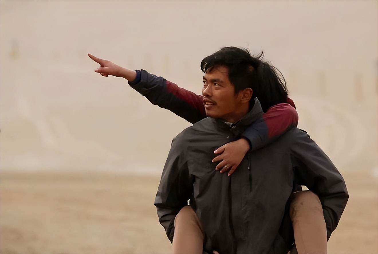 广西小伙带患病女友环游中国采访,广西小伙带着绝症女友环游中国