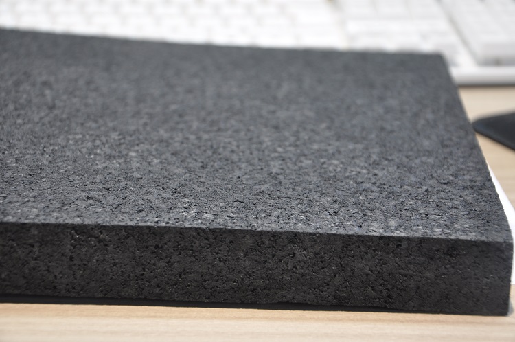 什么是岩棉吸音板,橡塑棉吸音效果