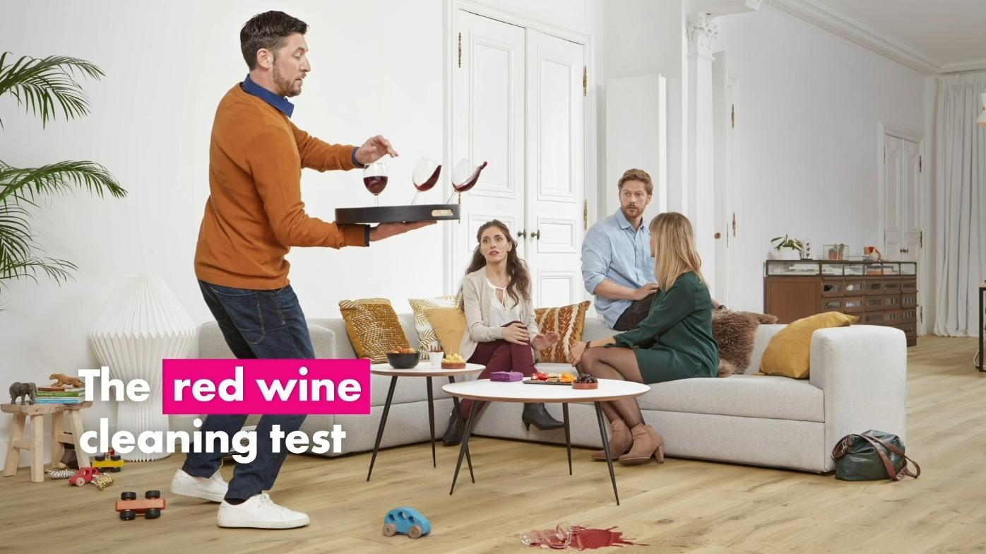 把快乐锁牢，玩闹不留“痕”