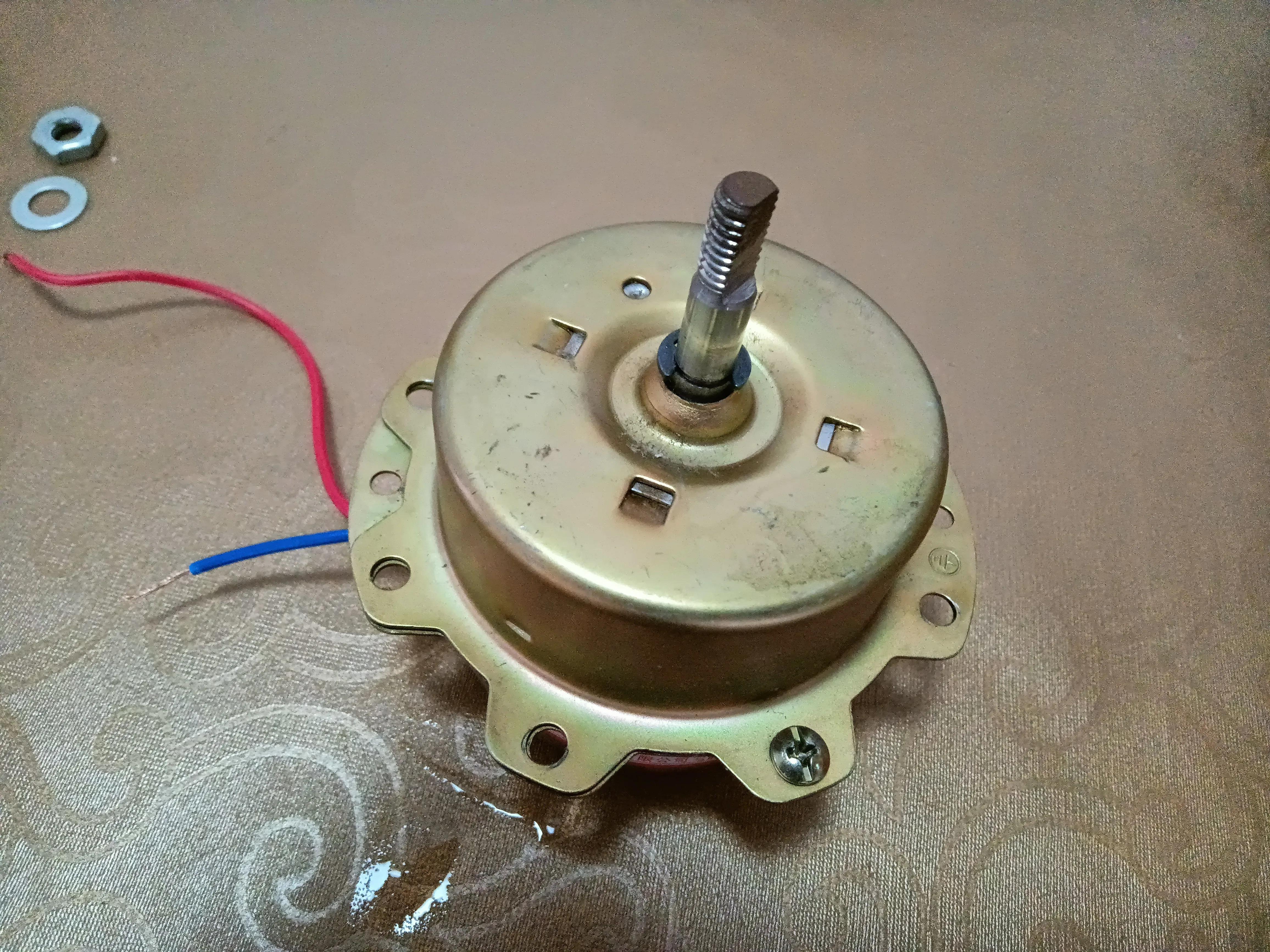 浴室浴霸照明灯坏了找电工更换吗,浴霸不是专业电工能接好吗