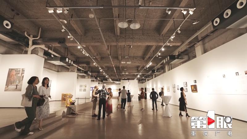 外国艺术家眼中的重庆是啥样？这场艺术展嘿“巴适”！