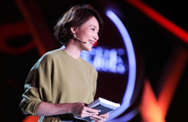 新央视一姐年仅25岁,央视一姐李红现状