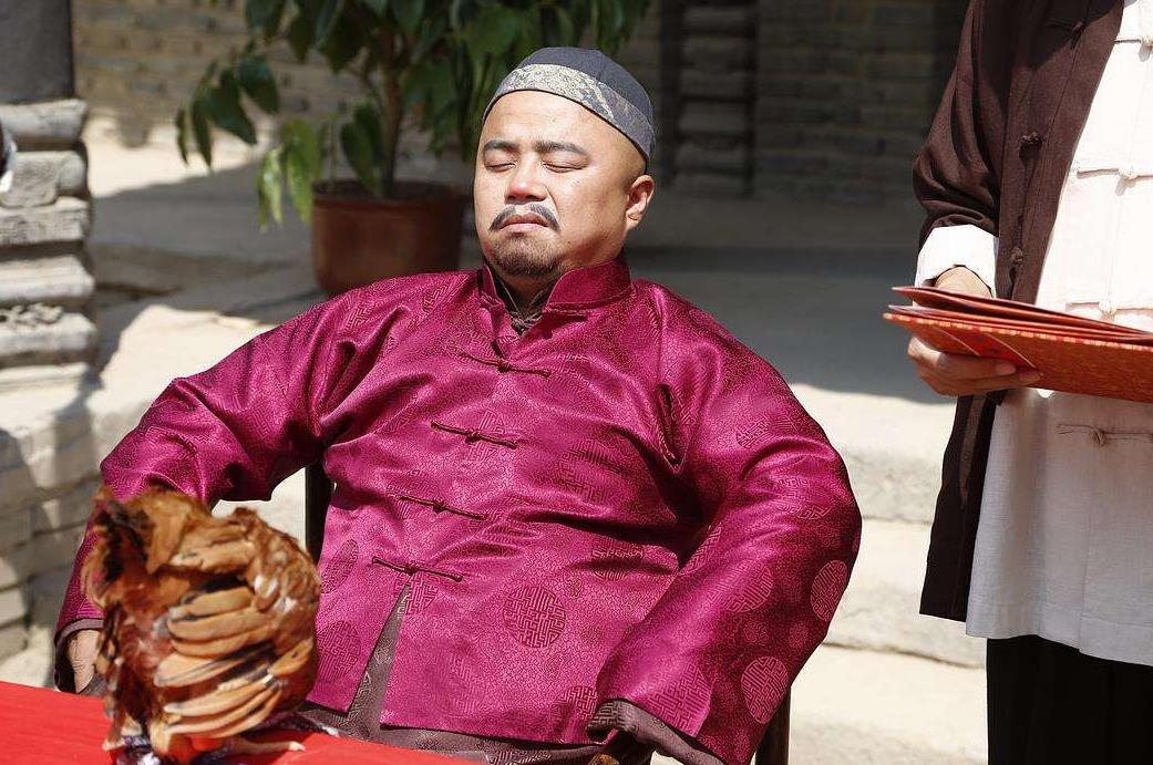 为什么衣服扣子要单数,为什么衣服扣子用圆形