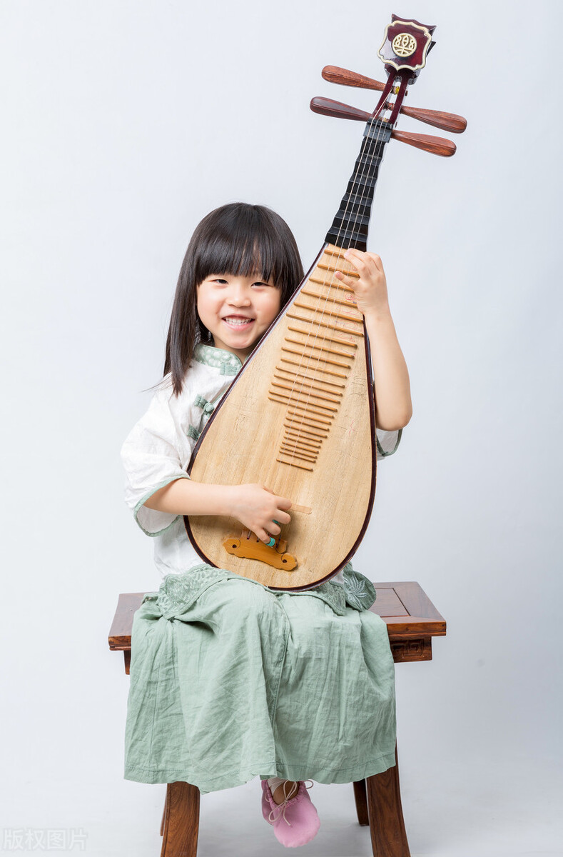 女生学什么乐器最快最好学,什么乐器适合女生自学