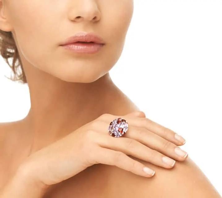 什么款式戒指日常戴比较方便,哪个款式的戒指戴着最舒服