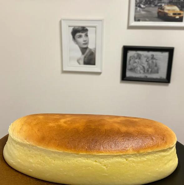 部分发霉的芝士,芝士发霉为什么是红色