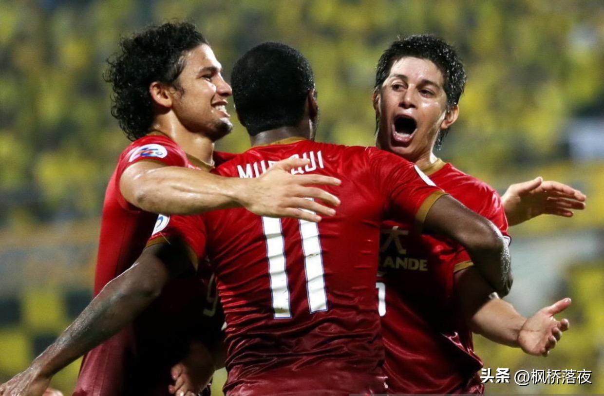 比武磊厉害的国足,中国男足2-1泰国武磊三次错失单刀