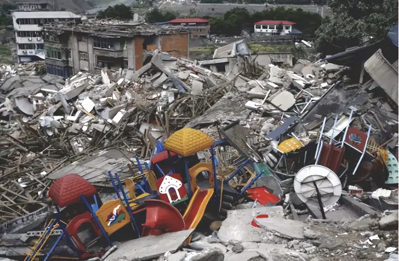 搞分裂的85度C，咋还在蹦跶呢？