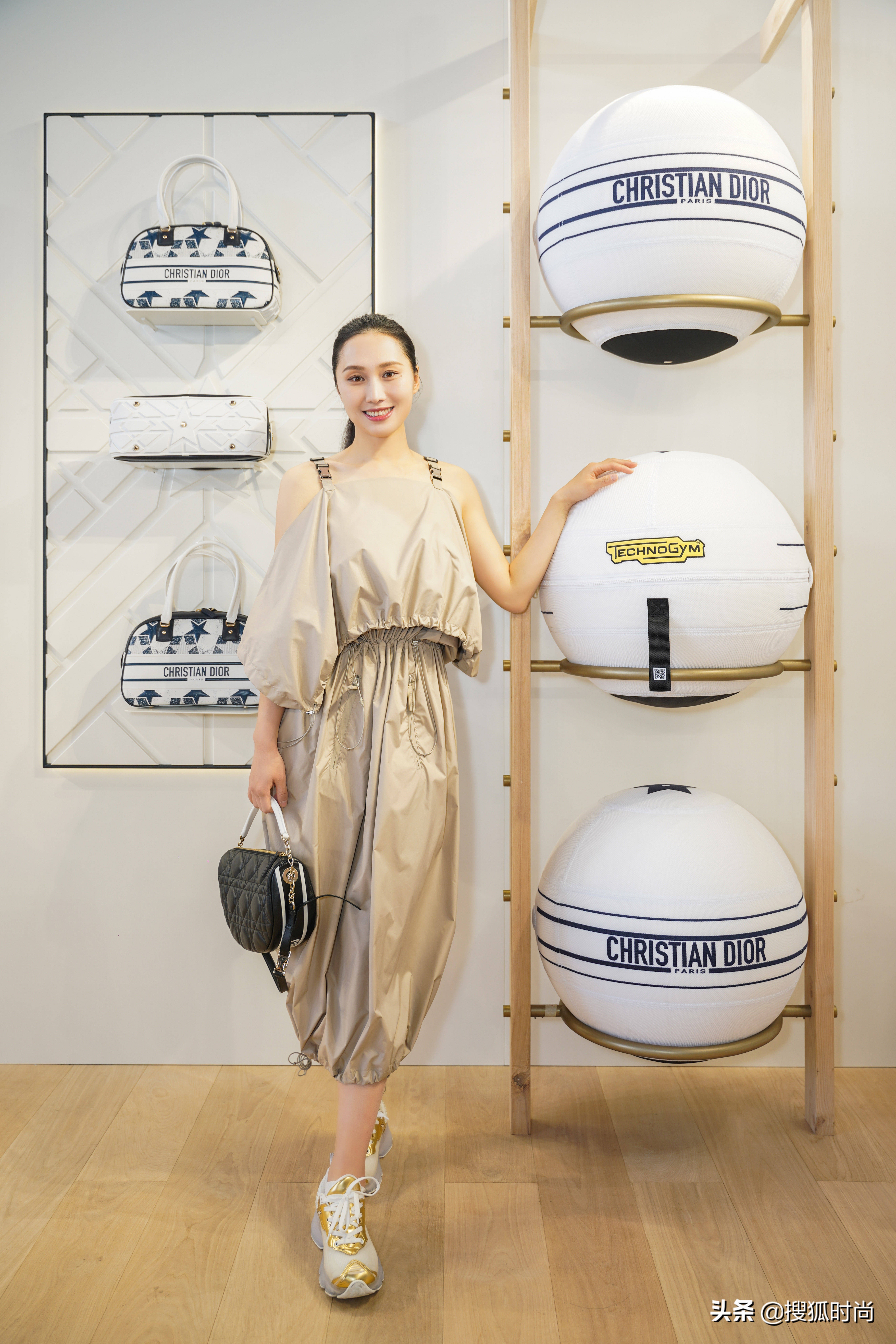 get女星同款气质,get姐姐们的同款穿搭和妆容