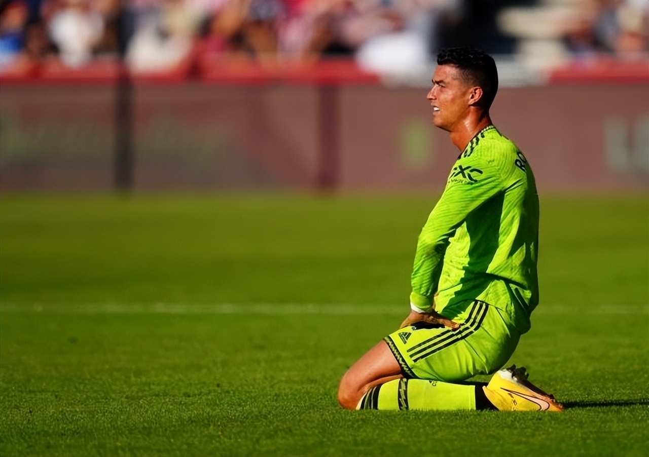 温格梅西c罗,温格称压力最大的是梅西姆巴佩