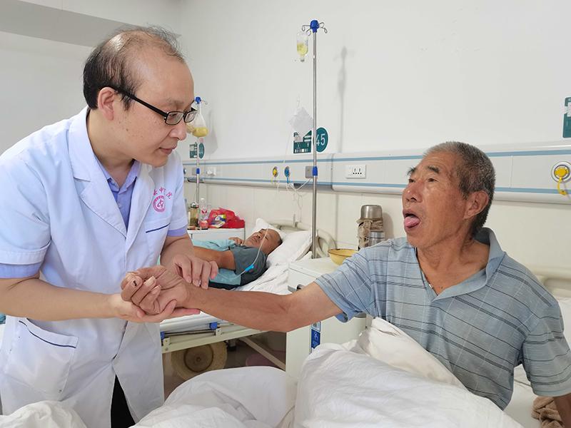 躬耕医道技高德崇——专访“仲景国医传承人”、社旗县中医院副主任医师高崇