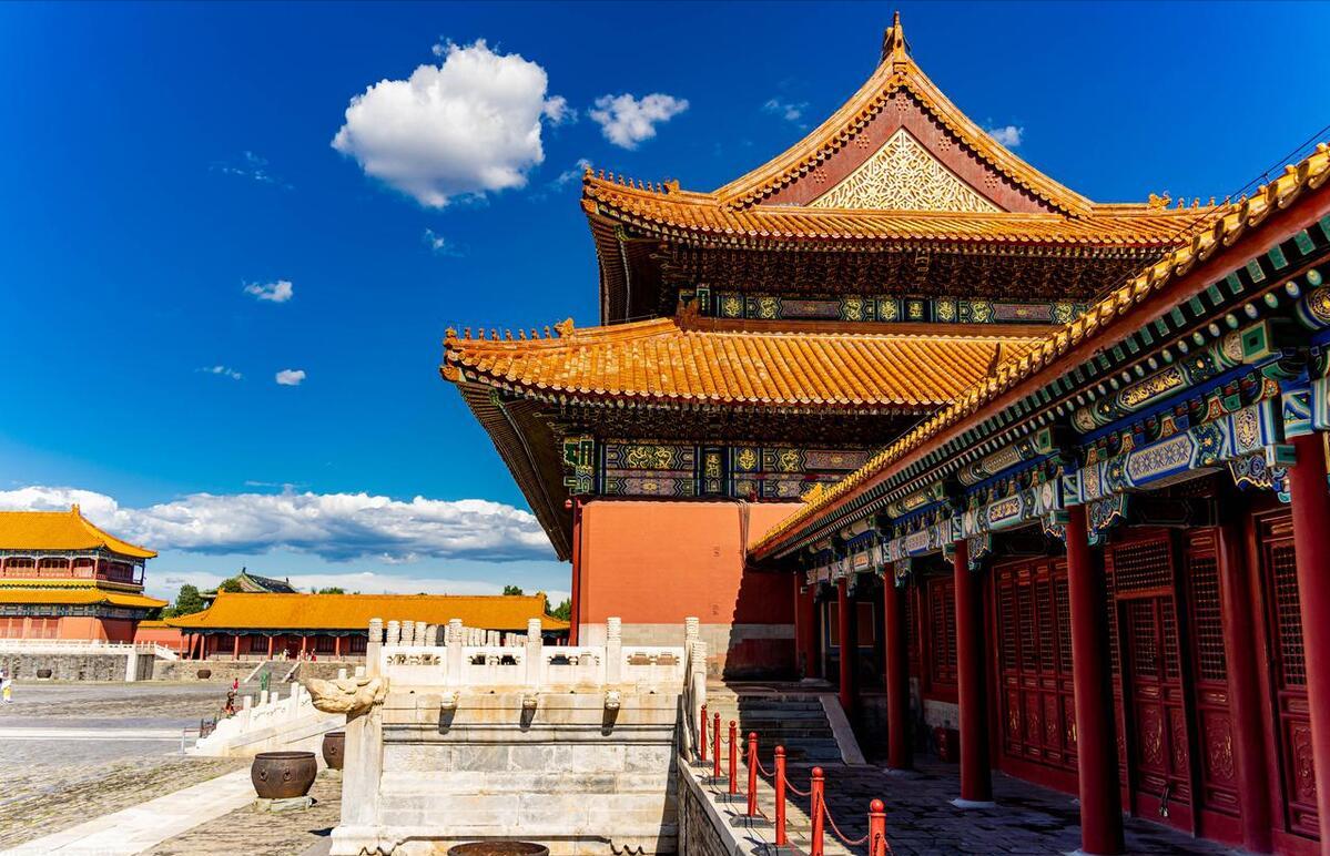 遥借清风览万里,唯有离骚驻世间。端午感怀